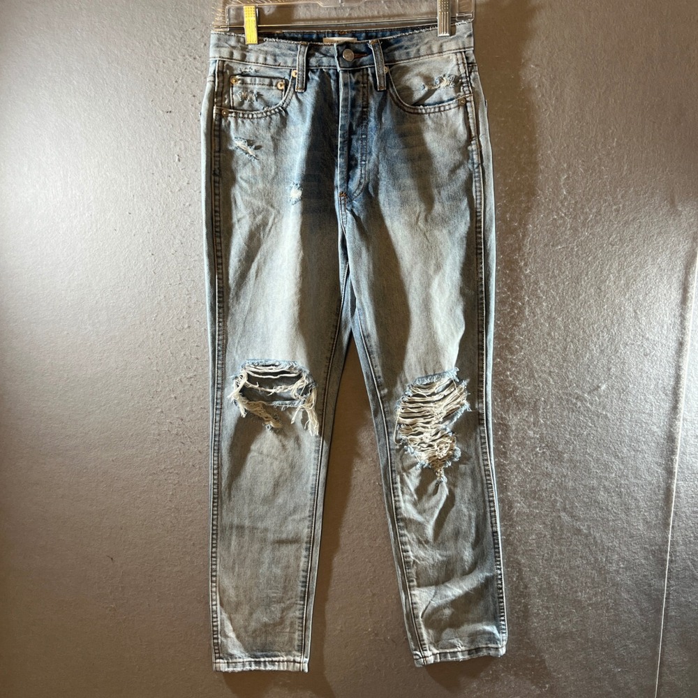 885 | Vestique High Rise Button Fly Mom Jeans Light Wash Womens Boutique Size 25